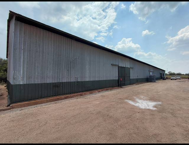 4,367M² WORKSHOP FOR SALE IN TRIM PARK